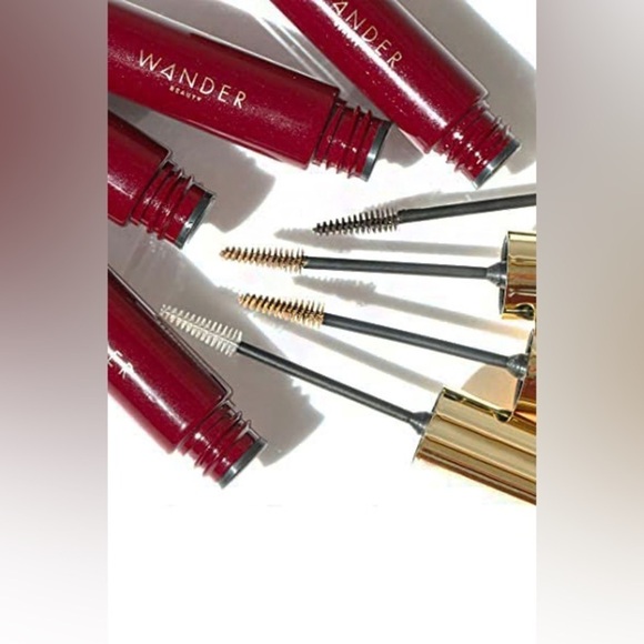 Wander Beauty Frame Your Fave Precise Brow Gel in Clear - Picture 7 of 8